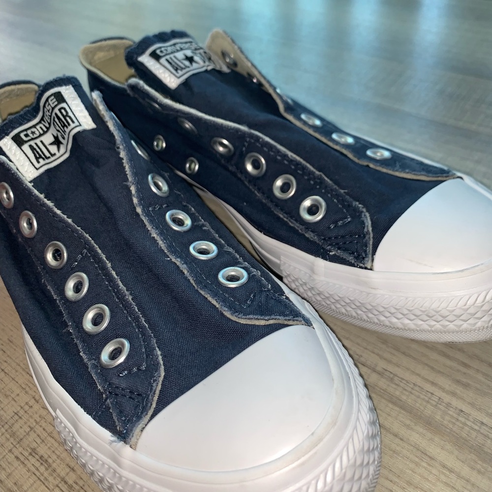 unisex converse size 7 1/2